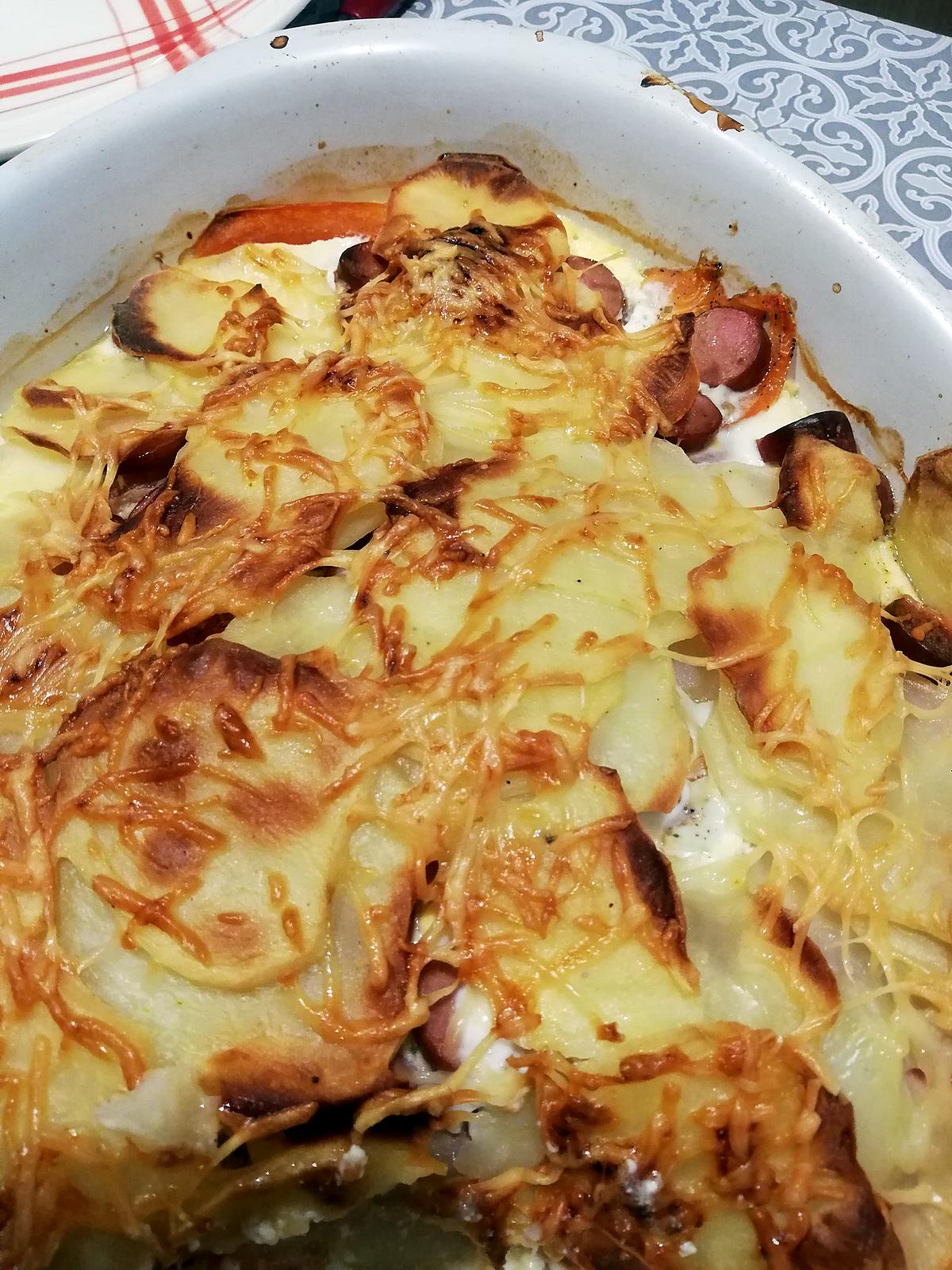 recette Gratin de pommes de terre, saucisses et boursin