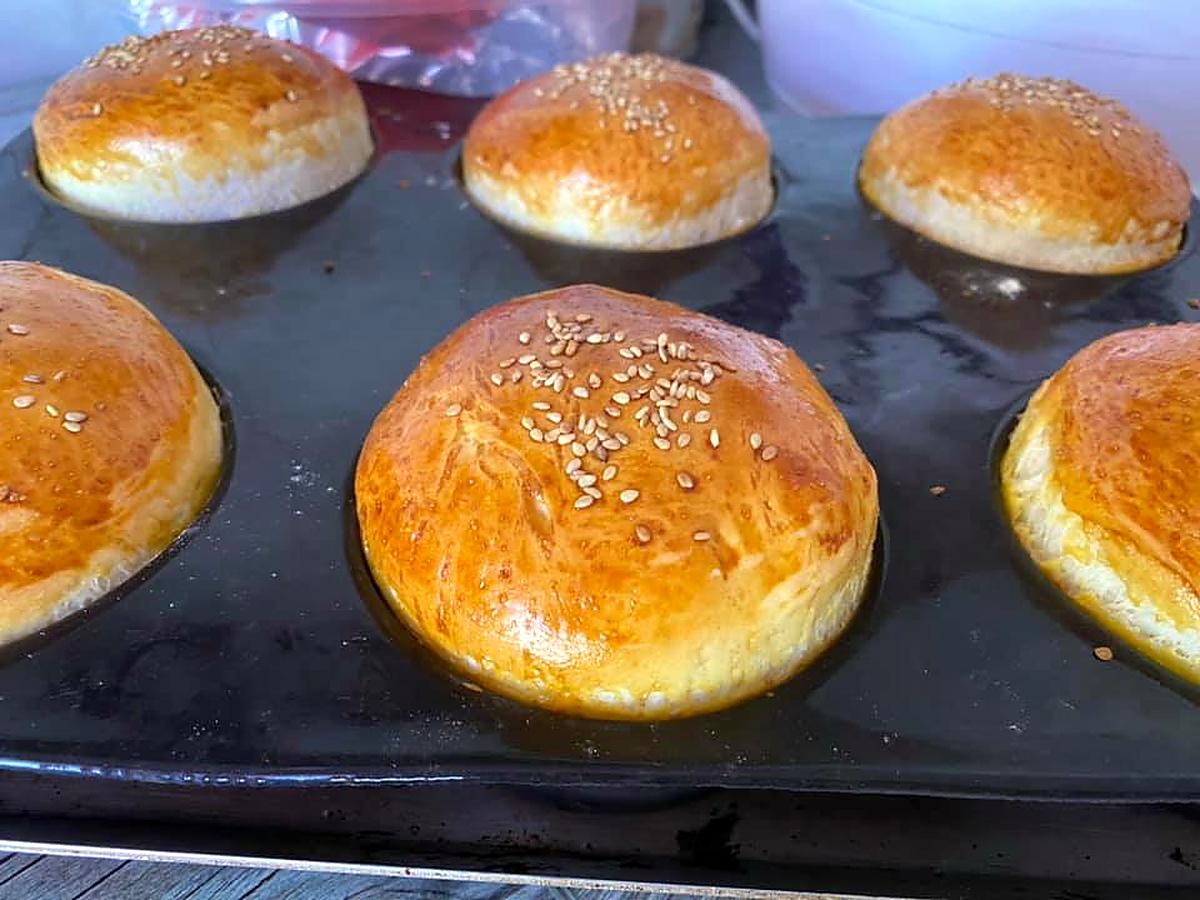 recette PAINS HAMBURGERS MOELLEUX