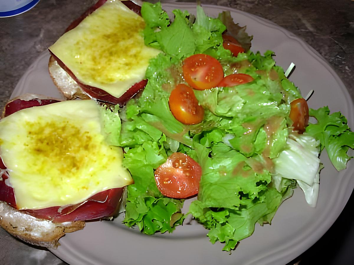 recette Tartines infinies à la viande de grison.