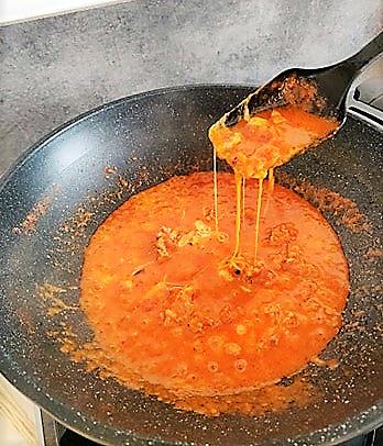 recette Spaghetti au ragoût à la tomate, mozzarella (recette de Cyril Lignac)