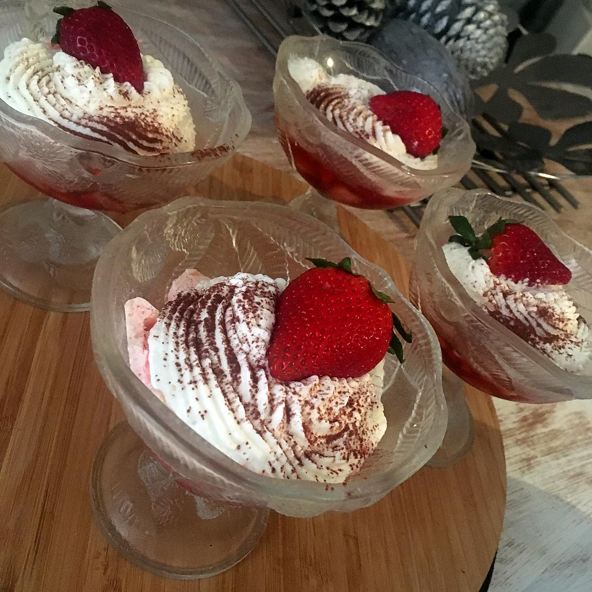 recette Coupe pavlova au fraises a la chantilly