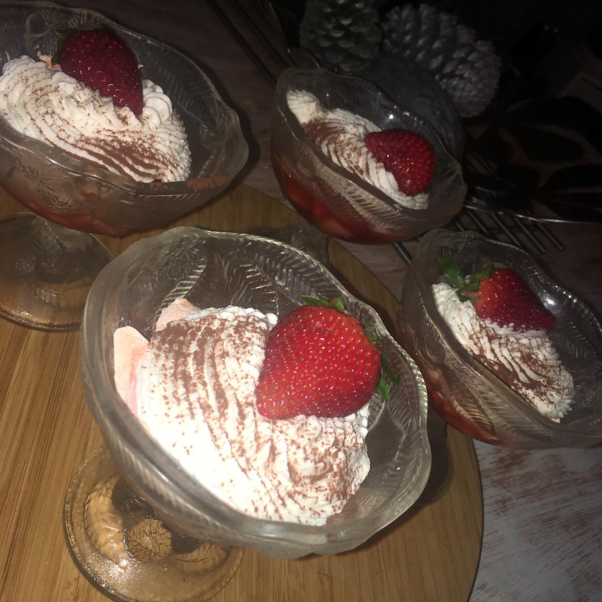 recette Coupe pavlova au fraises a la chantilly