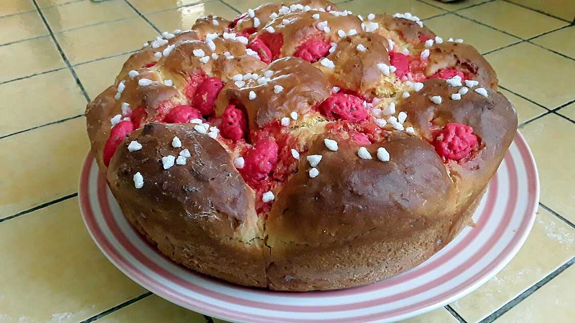 Recette de Brioche aux pralines au thermomix