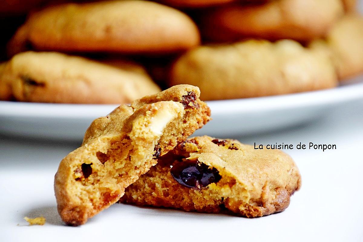 recette Biscuit au chocolat blanc, baies de goji et cranberries