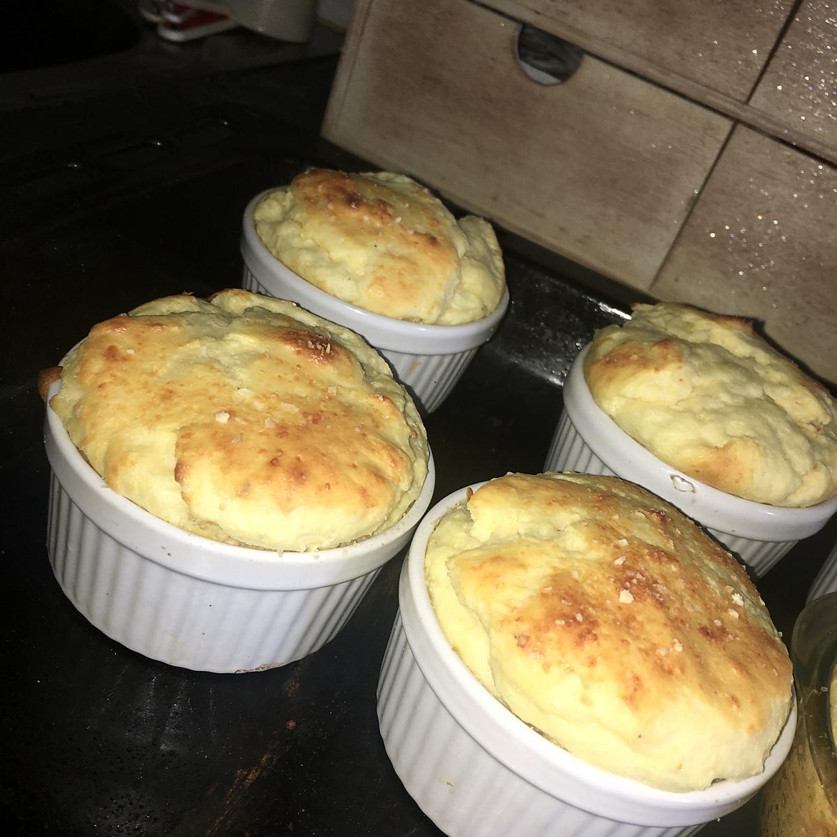 recette Soufflé au fromage tous en cuisine Cyril Lignac