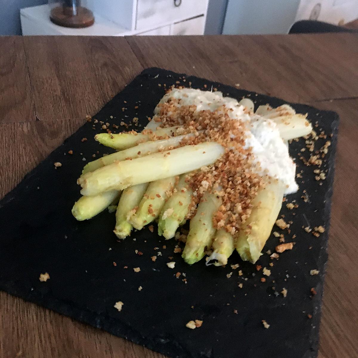 recette Asperges blanche pesto d'asperge et son crumble