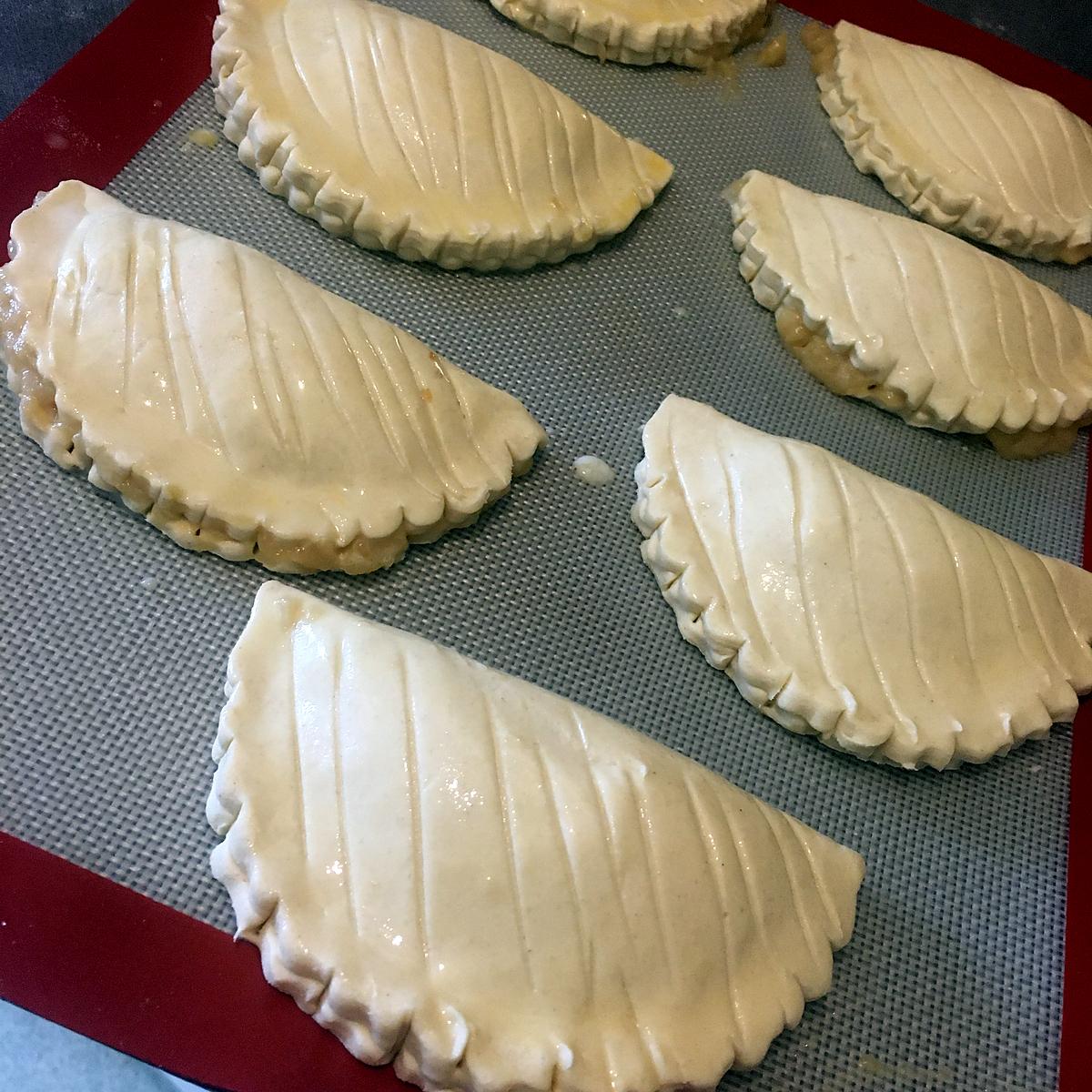 recette Chaussons aux pommes au caramel maison