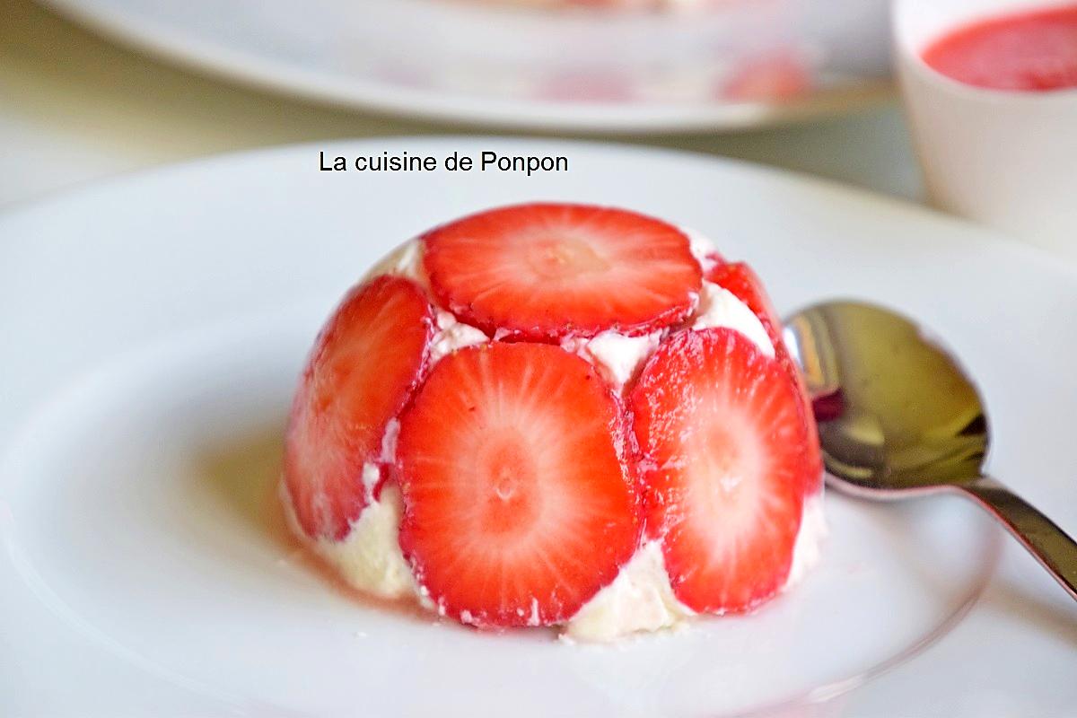 recette Petit entremets en dôme de fraises très facile à réaliser, sans cuisson