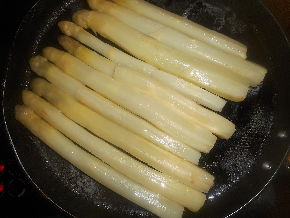 recette Dos de merlu aux asperges des landes et sauce hollandaise