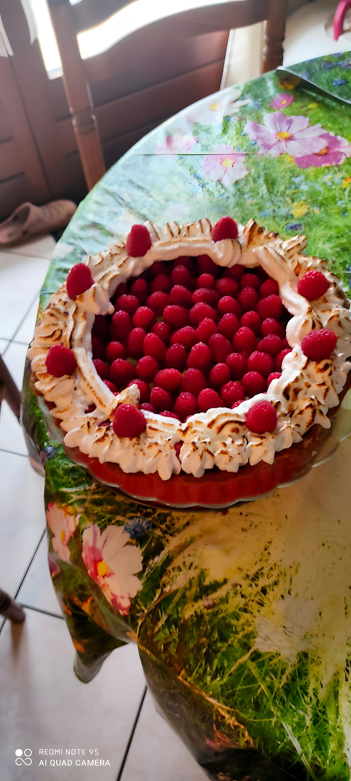 recette tarte aux framboises sur lit de crème pistache