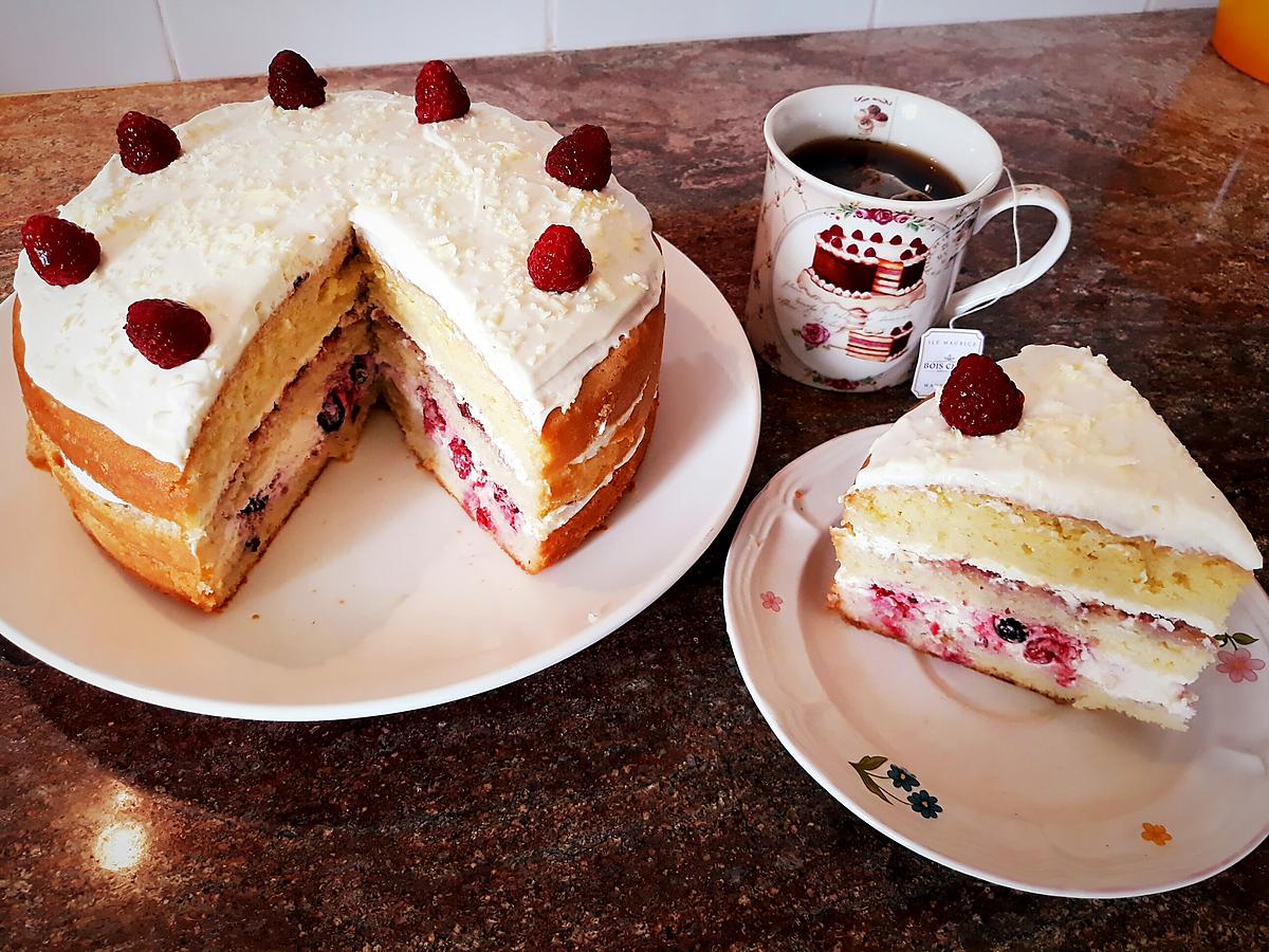 recette Gâteau aux fruits rouges et chantilly