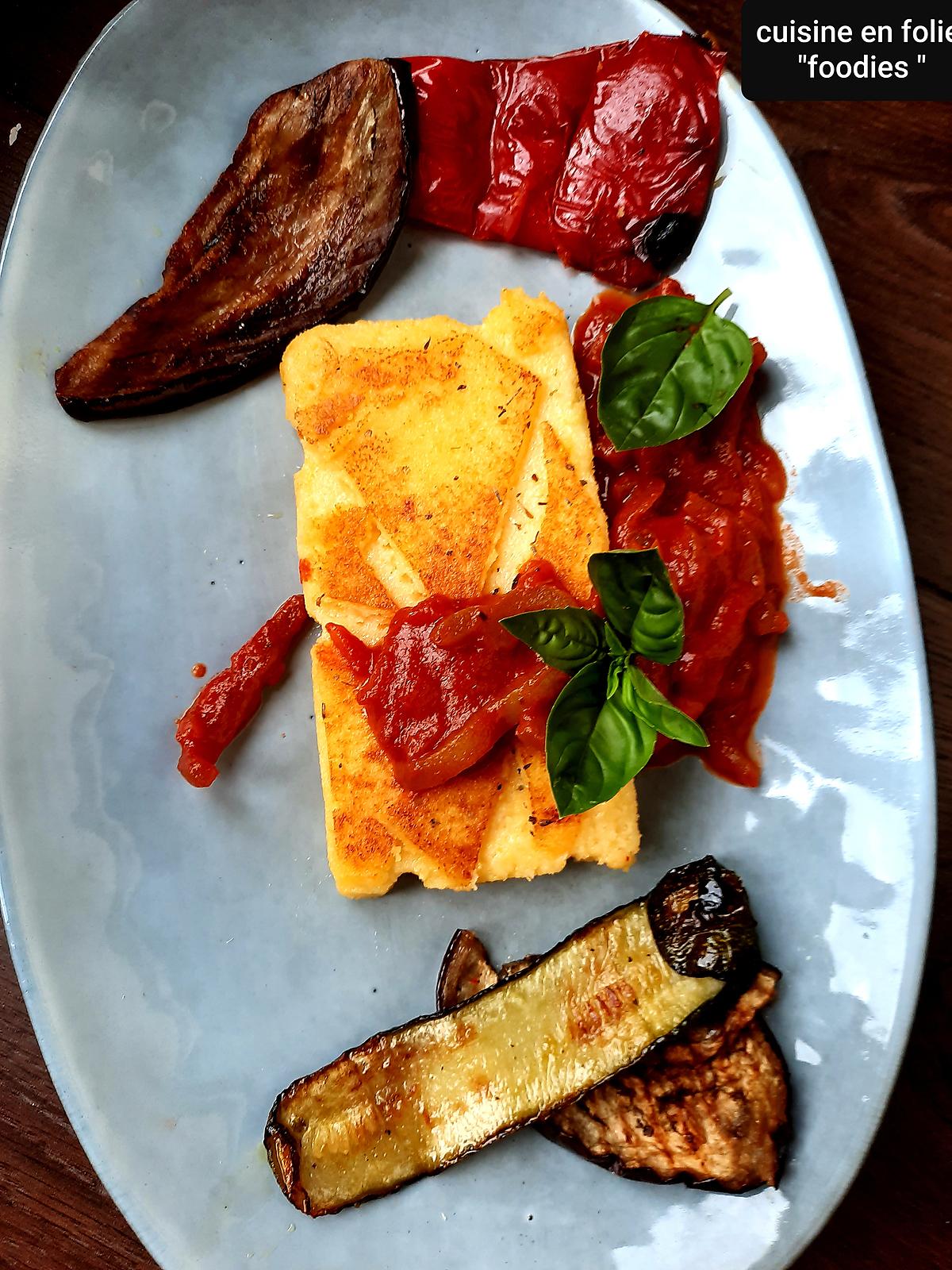 recette Polenta croustillante, poivrons épicés et légumes grillés