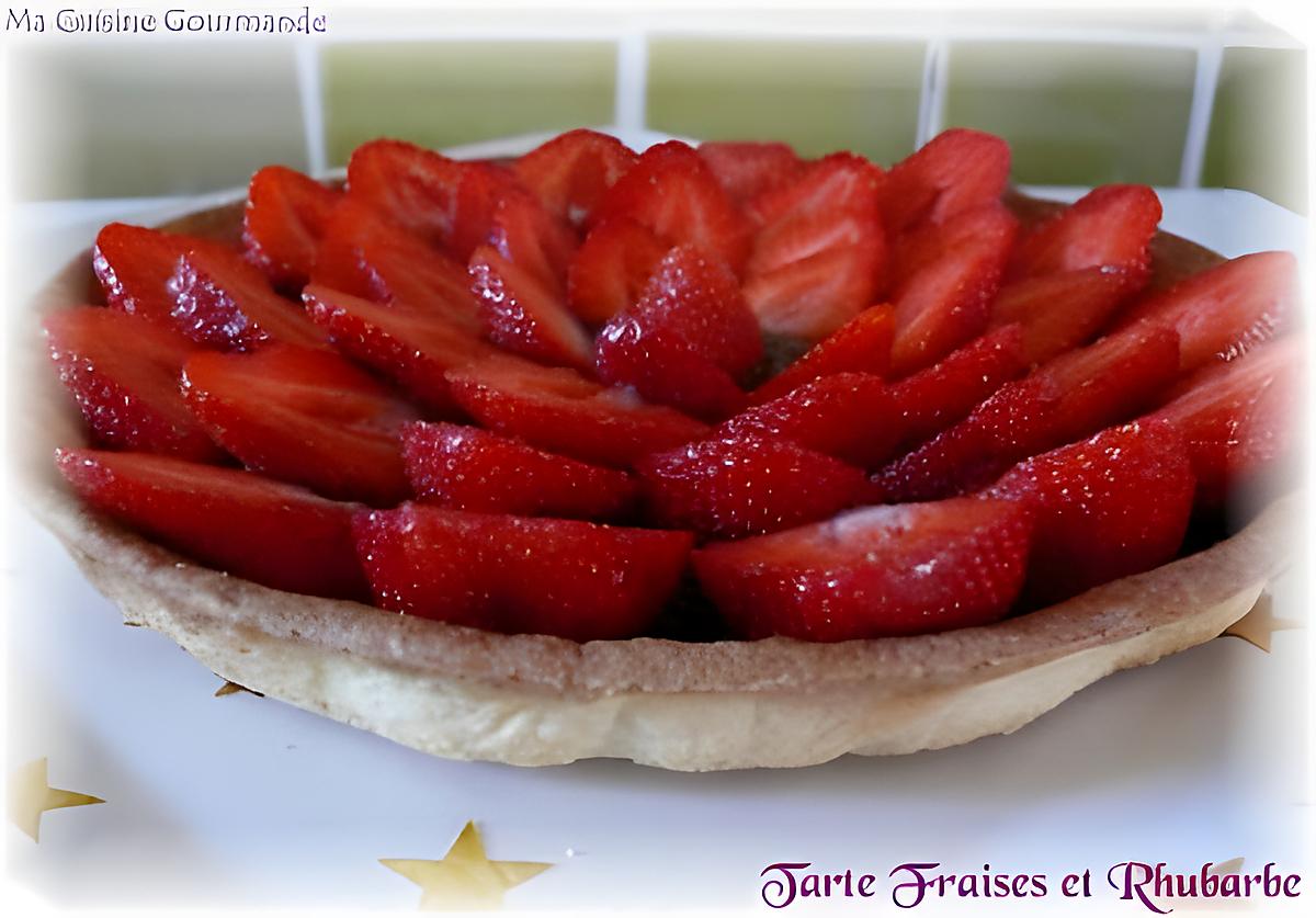 recette Tarte aux Fraises sur Compotée de Rhubarbe