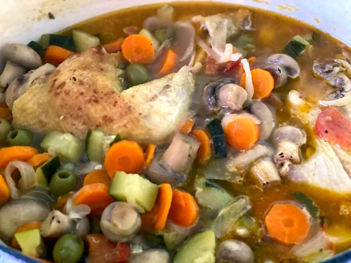 recette CUISSES DE POULET AUX LÉGUMES FRAIS