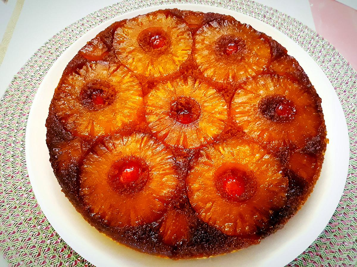 recette Gâteau fondant renversé à l'ananas et à la noix de coco