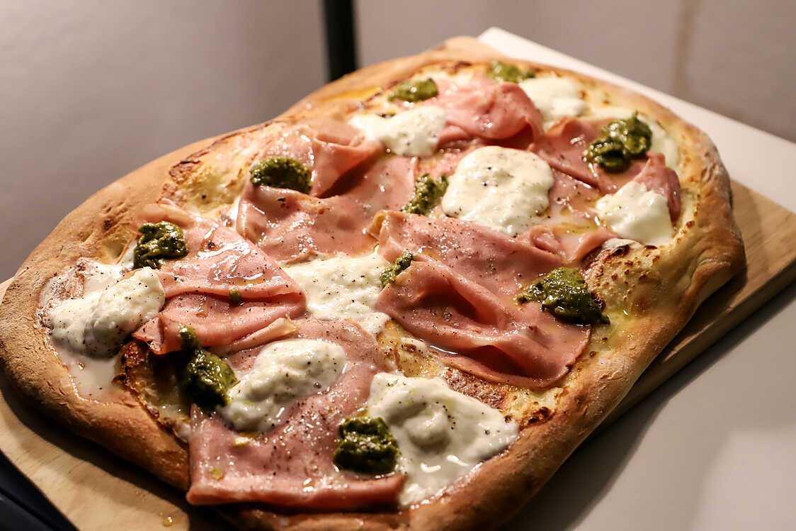 Recette de Pizza Mortadelle et Mozzarella di Bufala