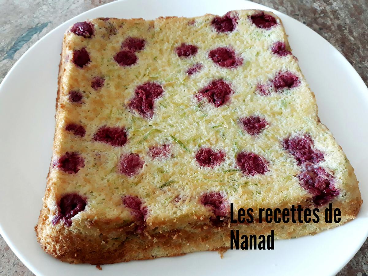 recette Gâteau courgette (version chocolat blanc, framboises)