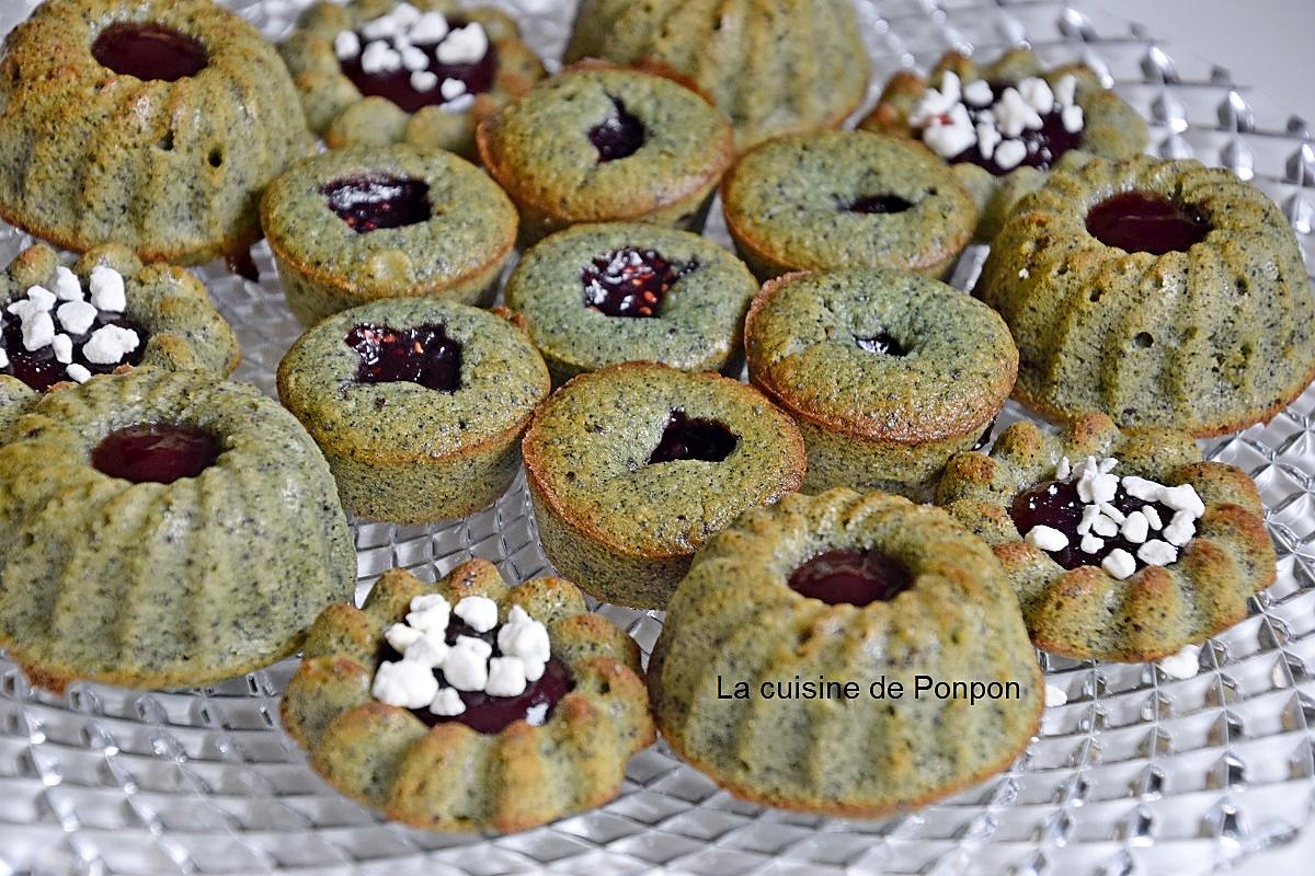 recette Muffin kiwi, spiruline, pavot et confiture de framboise