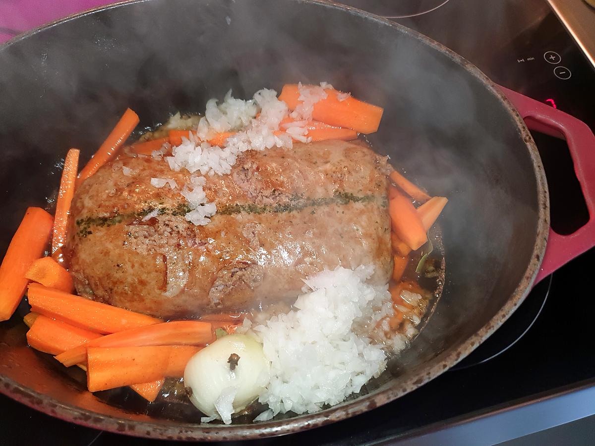 recette Rôti haché  carottes et  sa sauce (pain de viande )