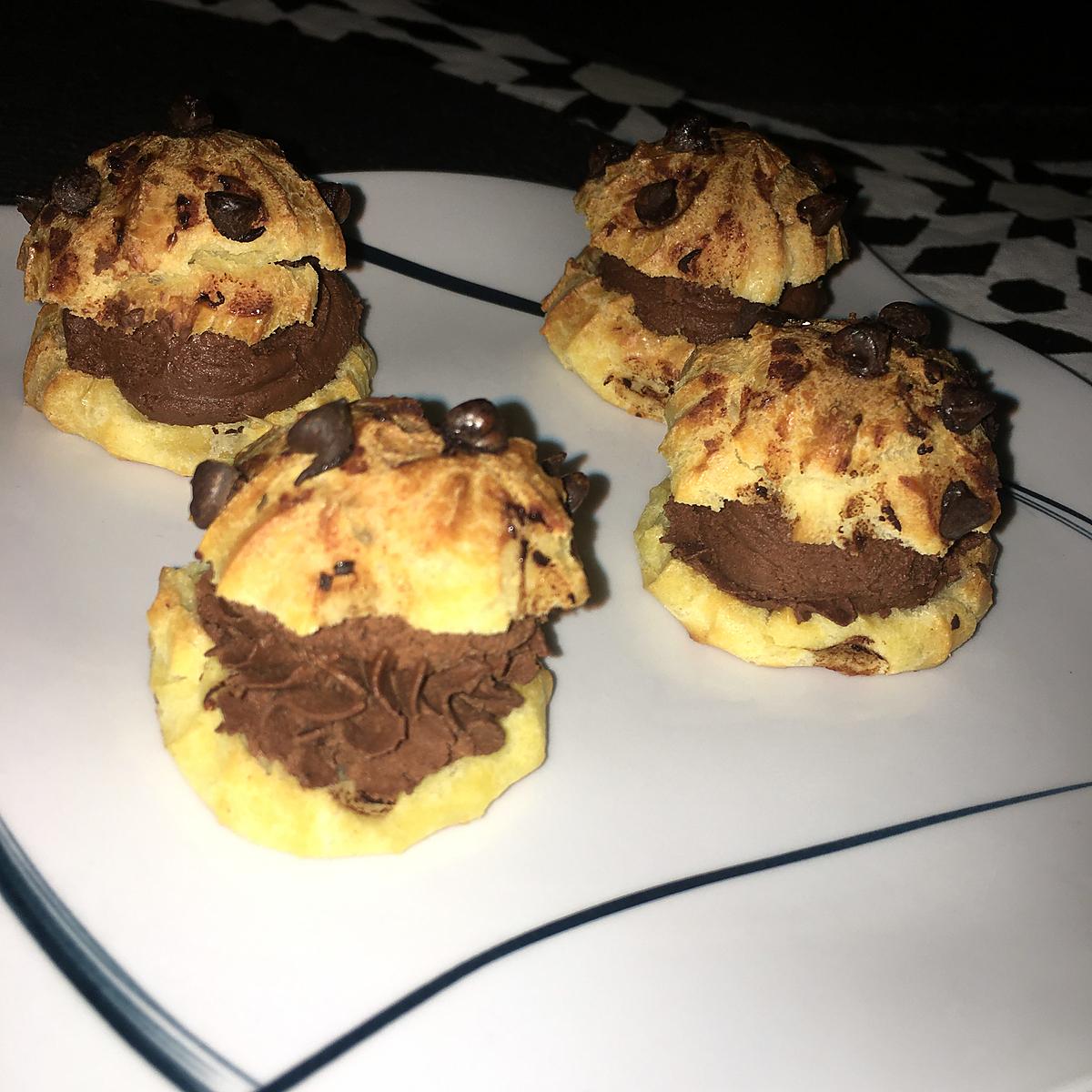 recette Choux aux pépites de chocolat fourrés ganache chocolat tonka