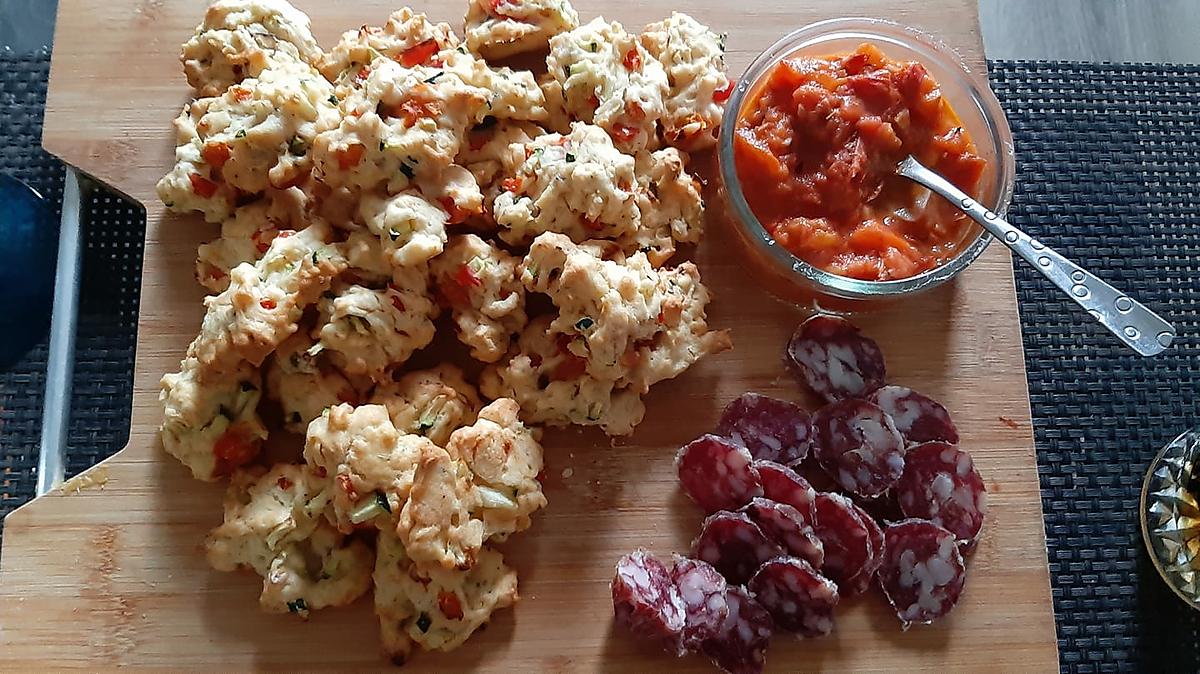 recette Cookies parmesan tomates poivrons et lardons