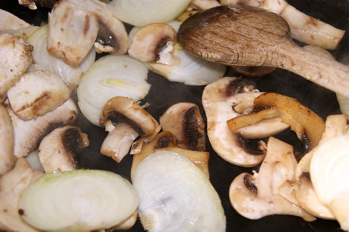 recette Canette au wok, champignons et rattes flambée.