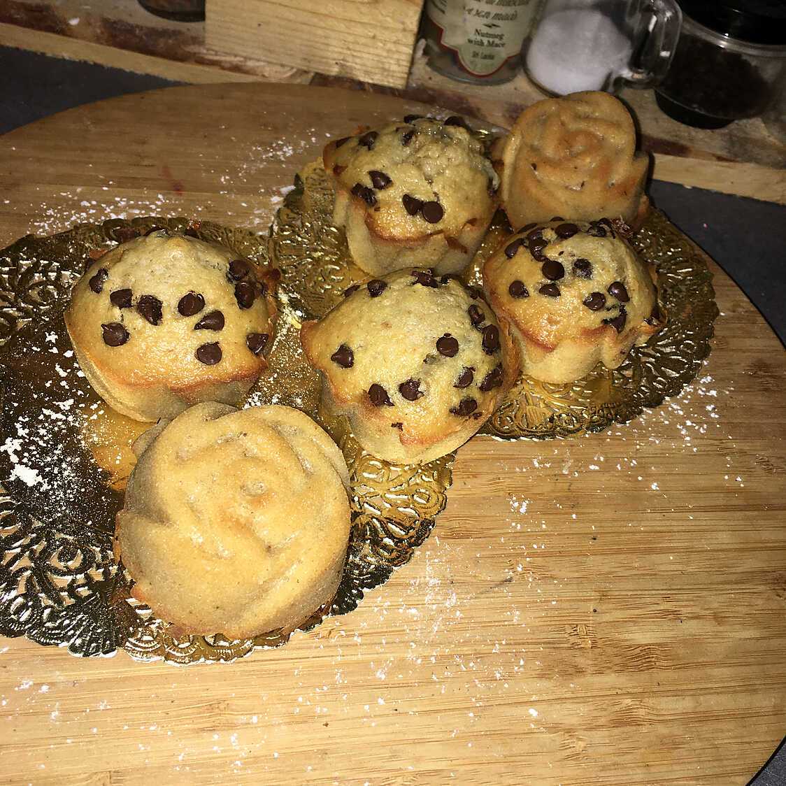 Muffins au chocolat blanc fève tonka et pépites de chocolat