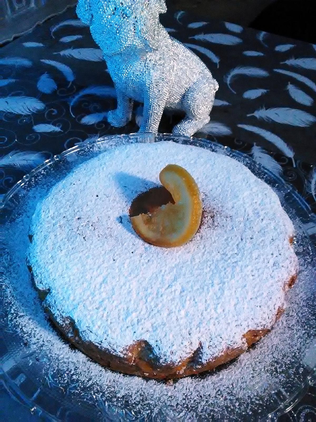 recette Gâteau moelleux qui vous rend fou .....  d'une intense et délicieuse  crème à l'orange