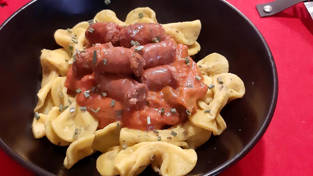 recette Farfalles aux Merguez et sa sauce tOmate aux pOivrOns