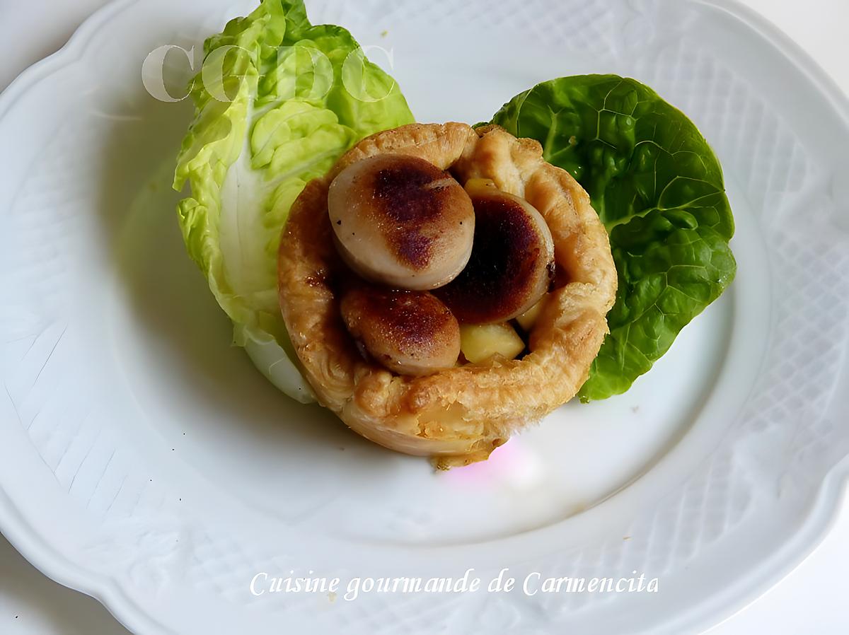 recette Feuilletés au boudin blanc truffé aux pommes et confit d'oignon au balsamique