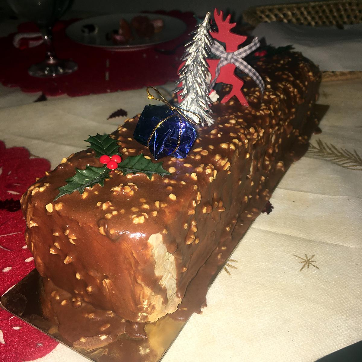 recette Buche glacé chocolat insert au praliné