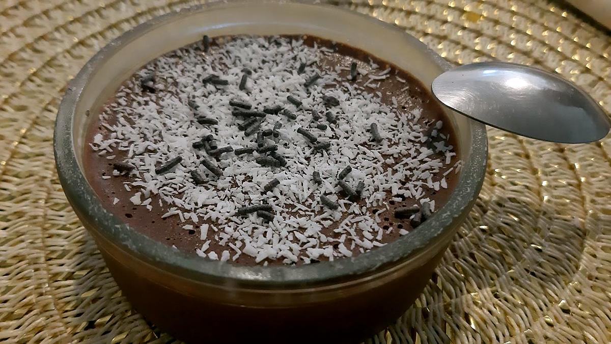 recette MOusse au chOcOlat et nOix de cOcO