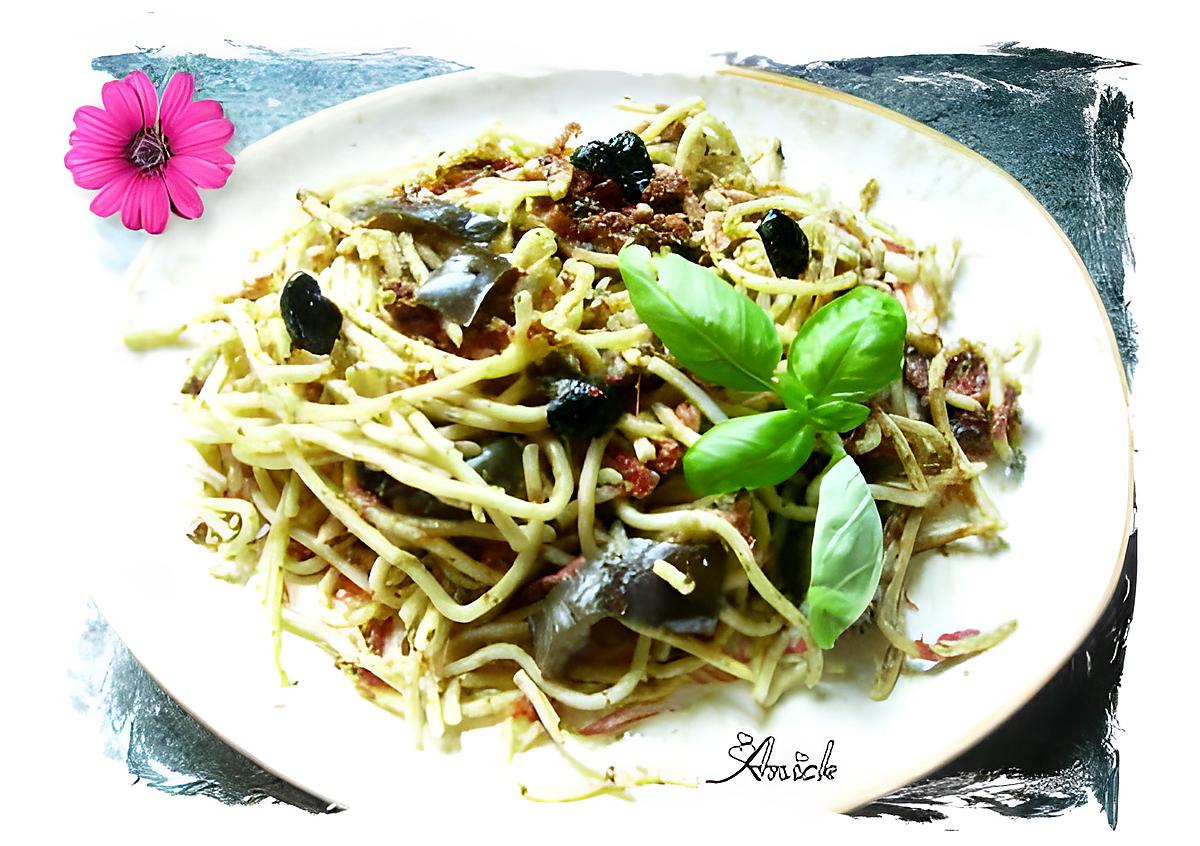 recette spaghetti guitare aux olives et aux aubergines