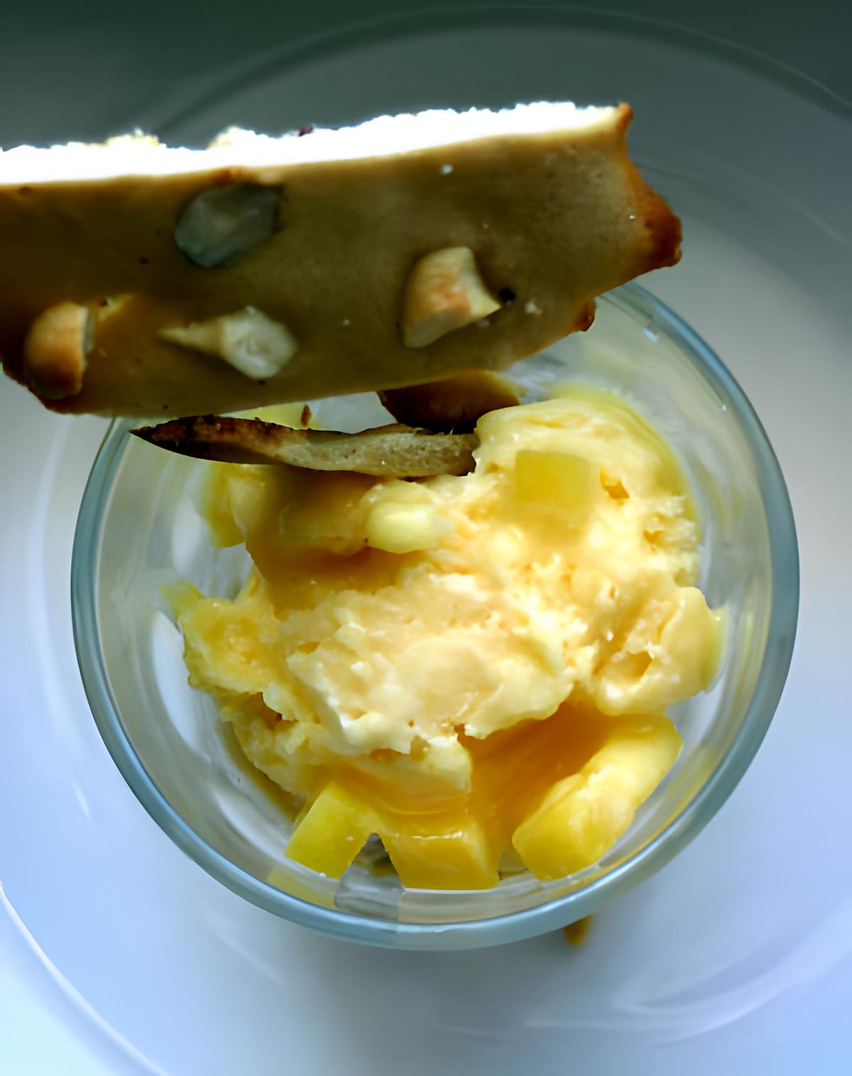 recette Parfait à la mangue et ses biscuits craquants aux noix de macadamia