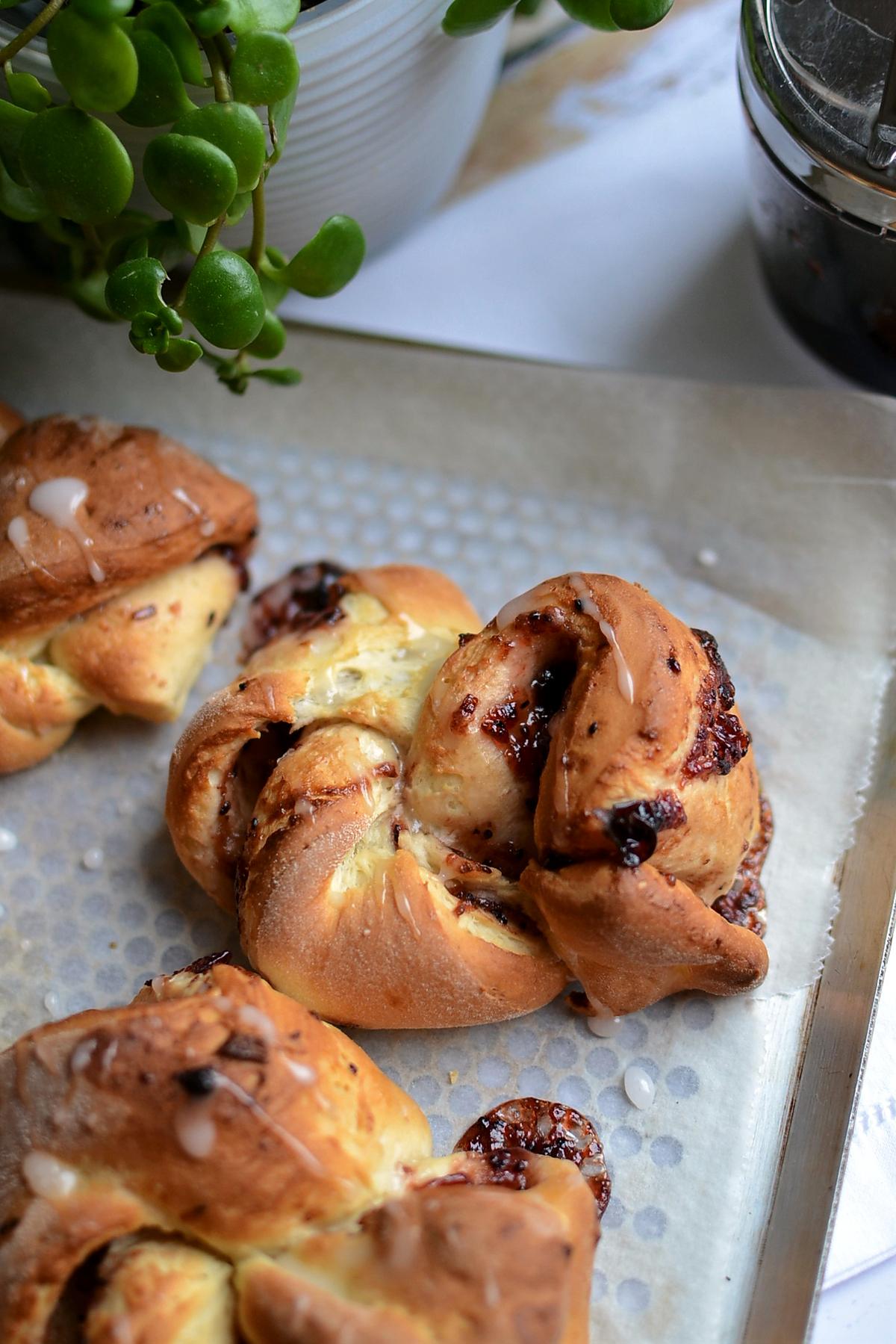 recette Briochettes torsadées à la confiture de cassis