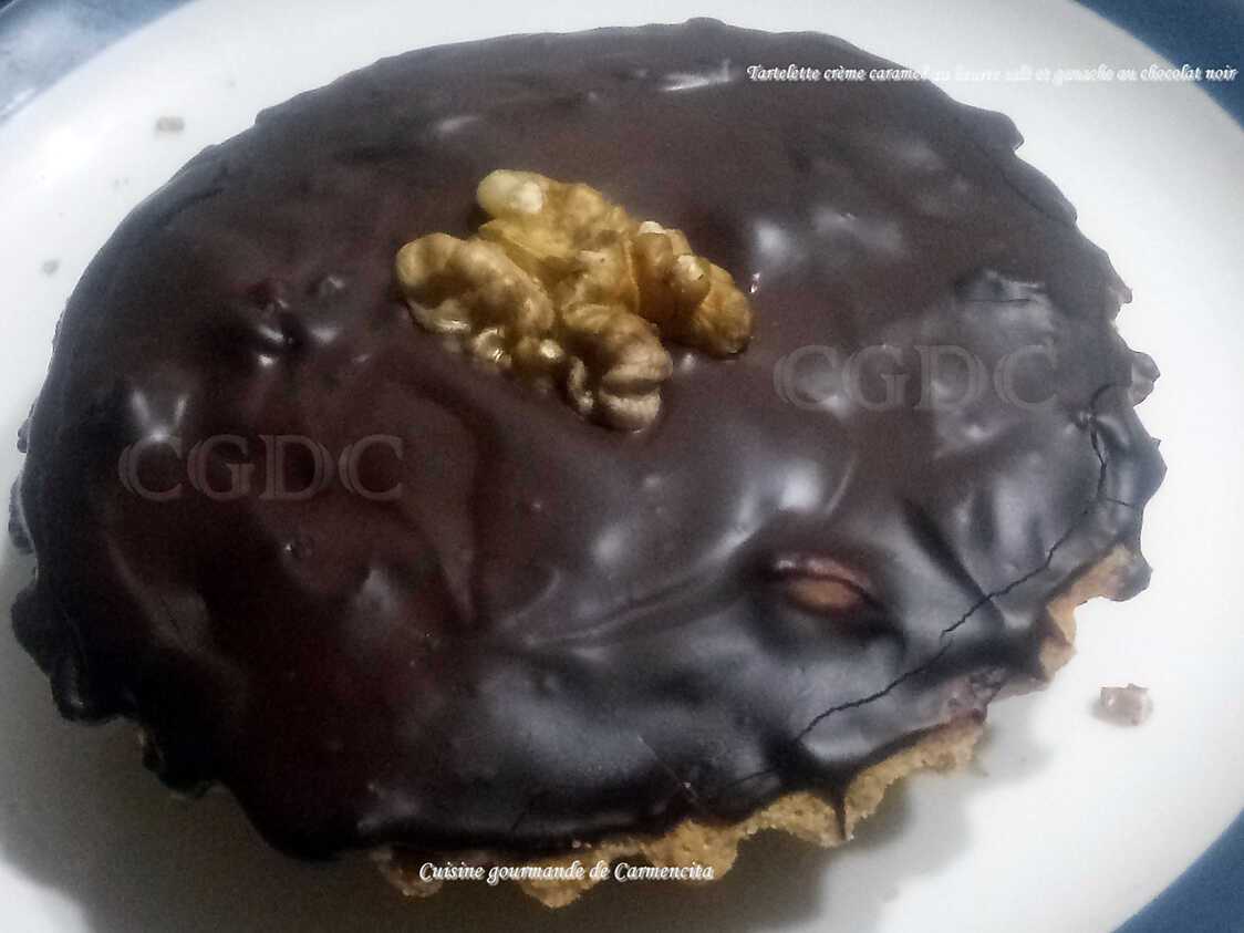 Recette de Tartelettes crème caramel au beurre salé noix et ganache au chocolat noir