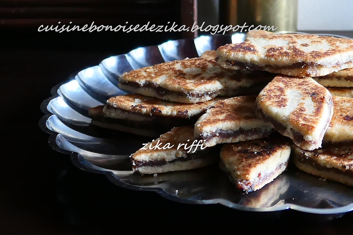 recette MELLA BÔNOISE ( BRADJS ) GÂTEAUX ALGERIENS