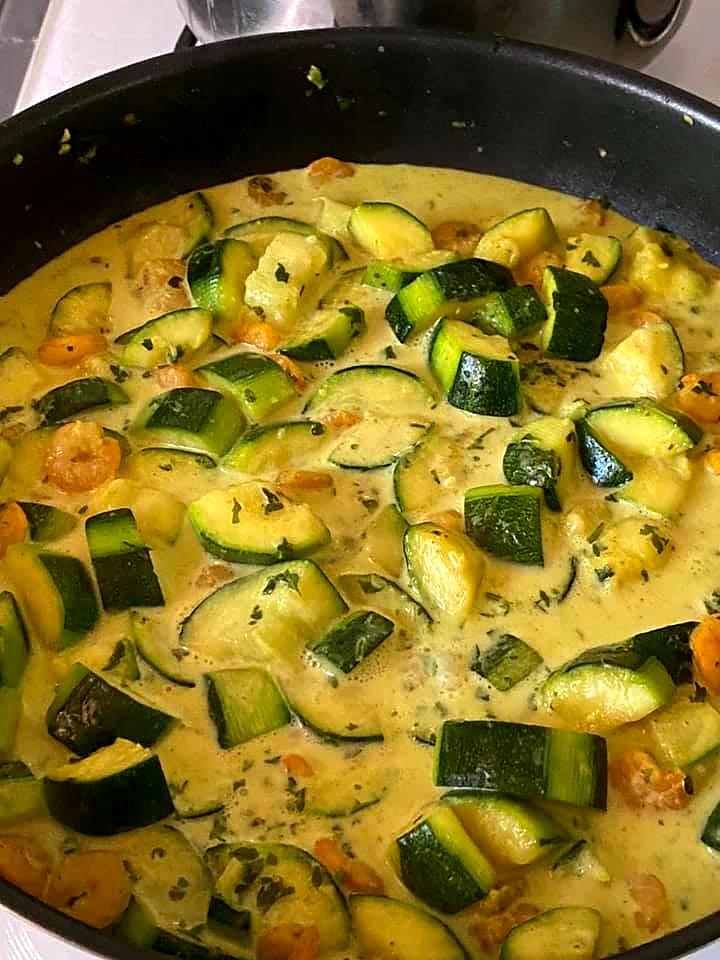 recette CURRY DE CREVETTES aux COURGETTES