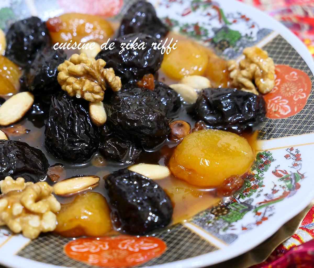 recette Marka hlouwa 3ayn bakra-tajine sucré salé aux pruneaux, raisins secs et abricots à l'agneau