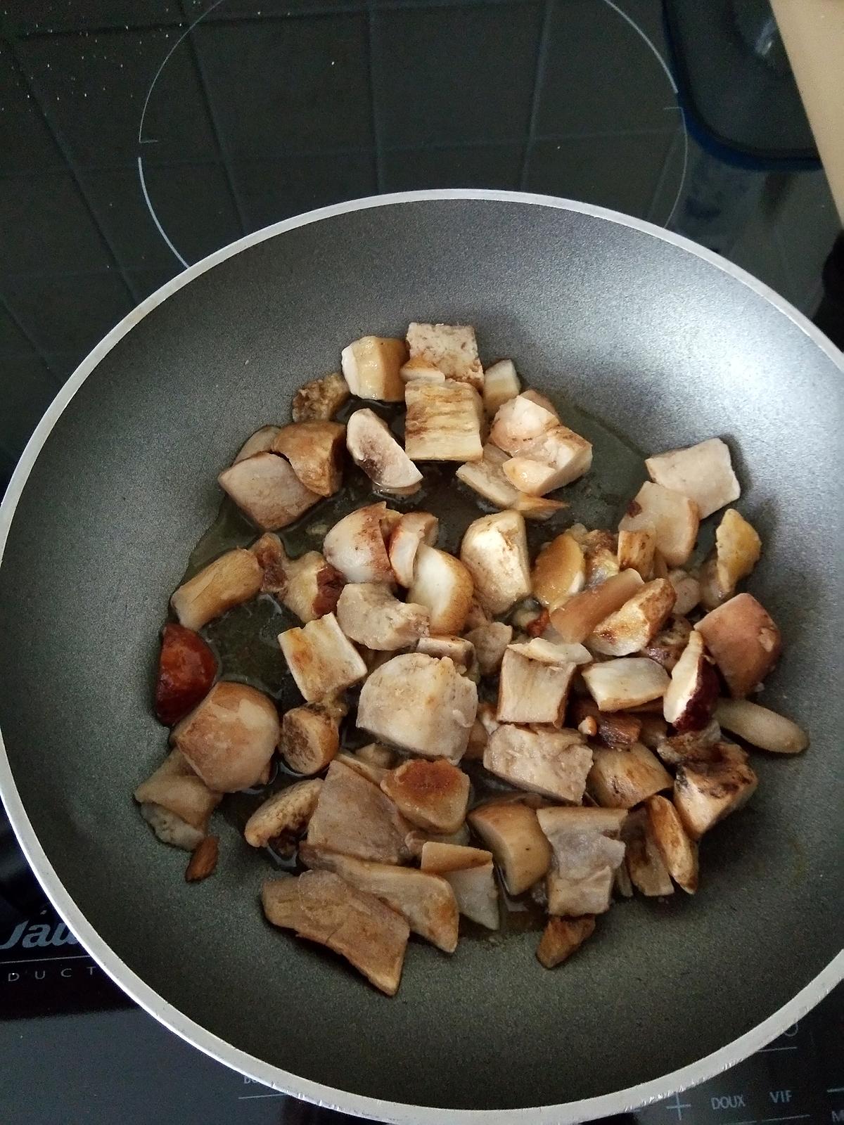 recette Pintade aux cèpes, marrons et purée de céleri