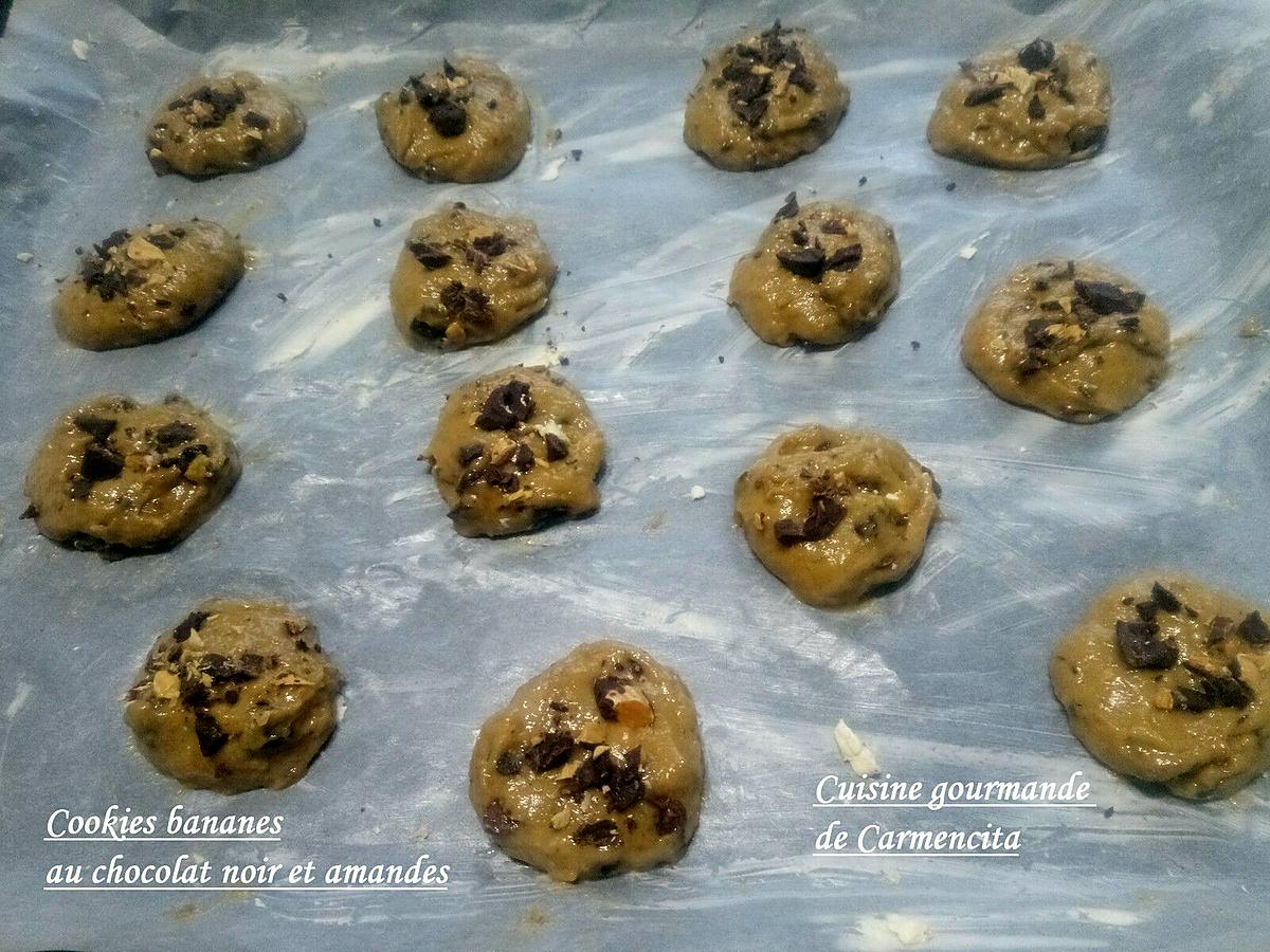 recette Cookies bananes et chocolat noir aux amandes