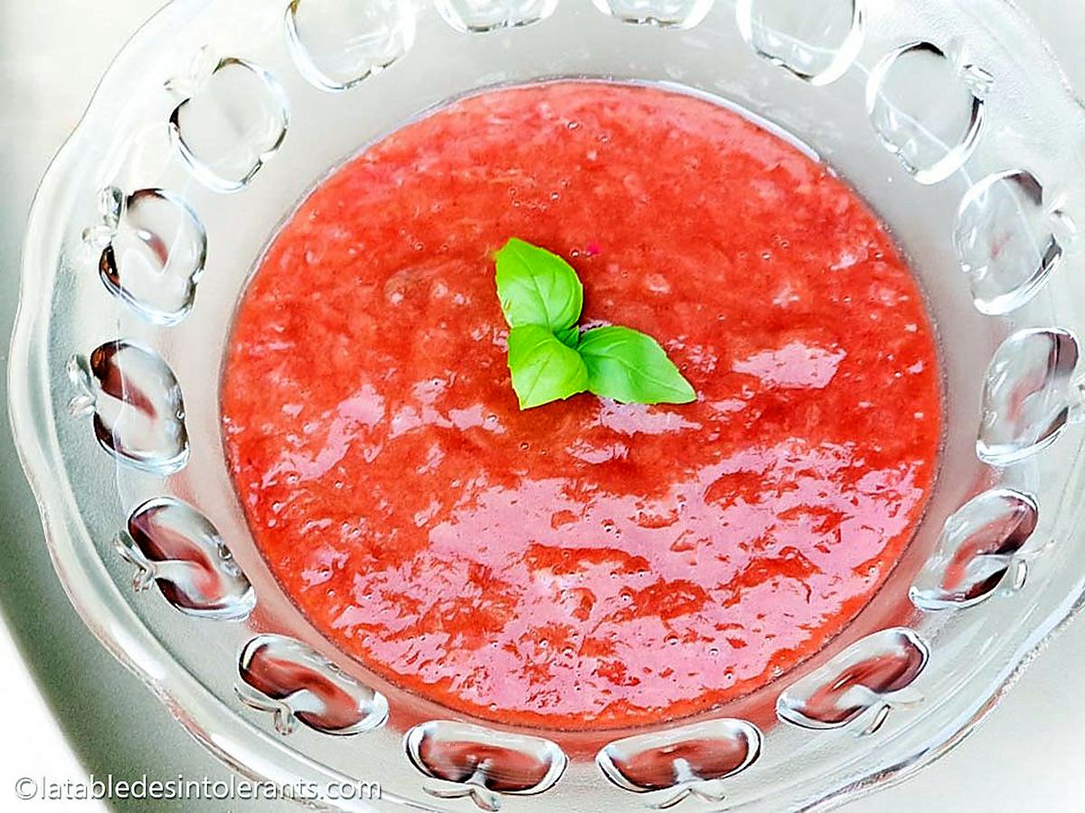 recette SOUPE DE RHUBARBE ET FRAISE DE SAISON sans sucre ajouté