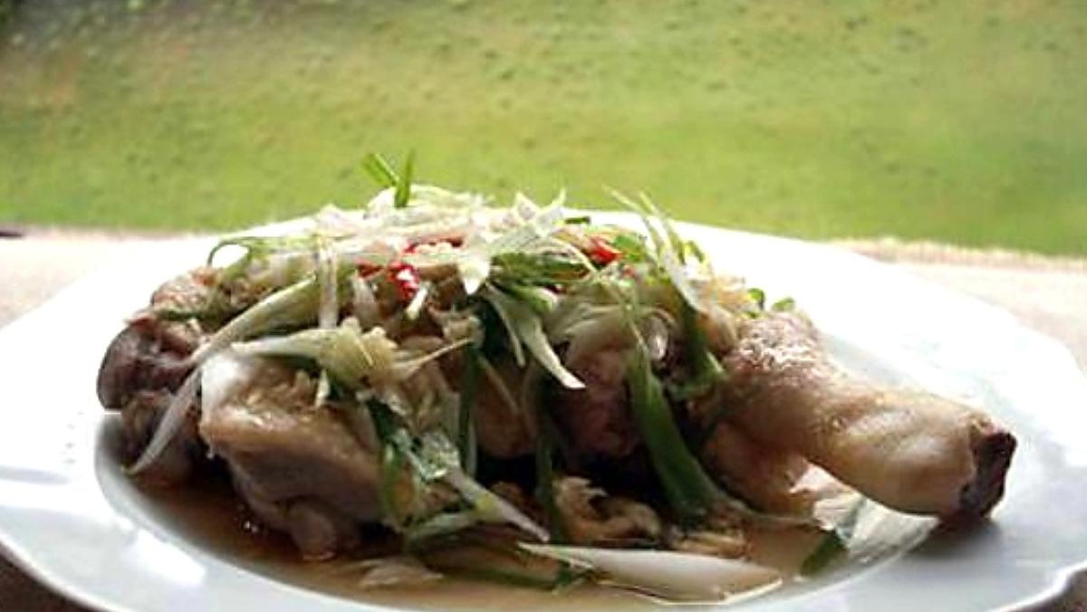 recette Poulet mijoté aux oignons verts