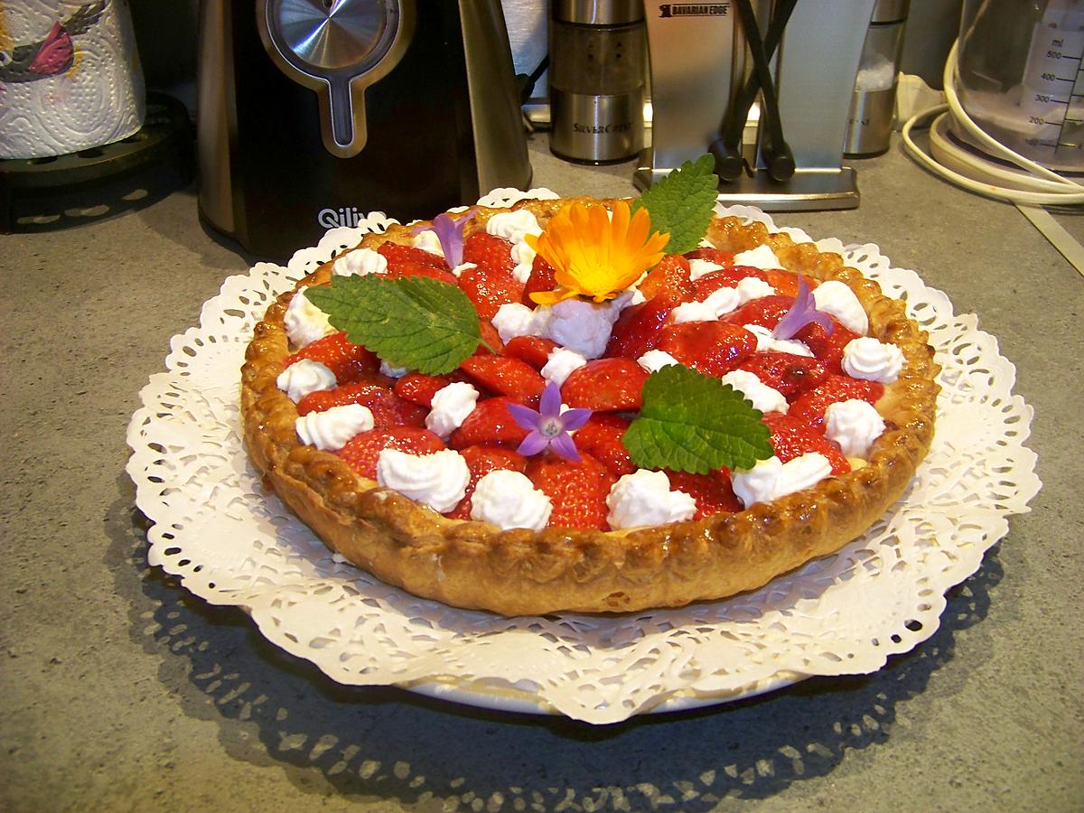 recette Tarte feuilletée aux fraises à la crème pâtissière