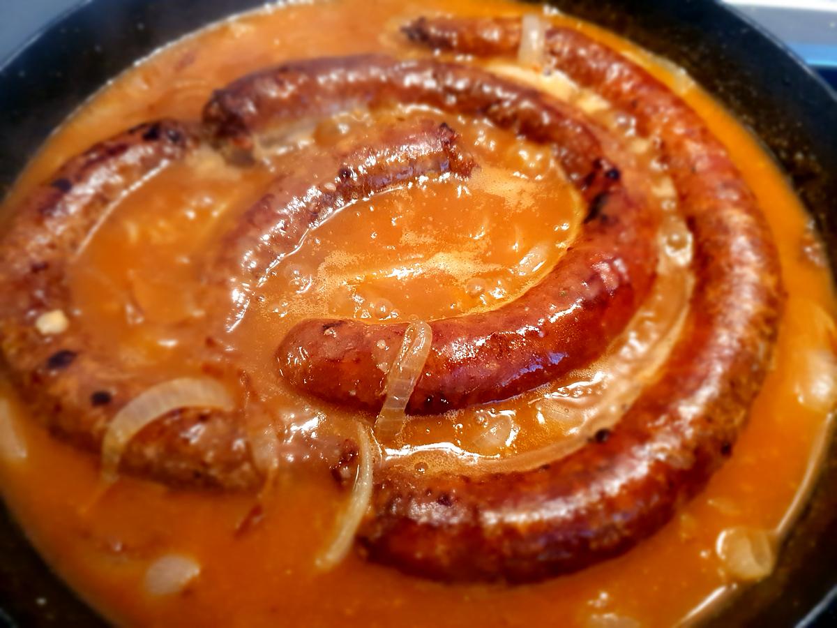 recette Saucisse à Rôtir sauce à l'oignon