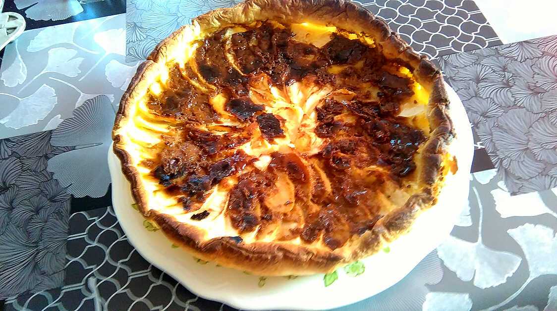 Recette de Tarte pomme crème d'amande caramel beurre salé