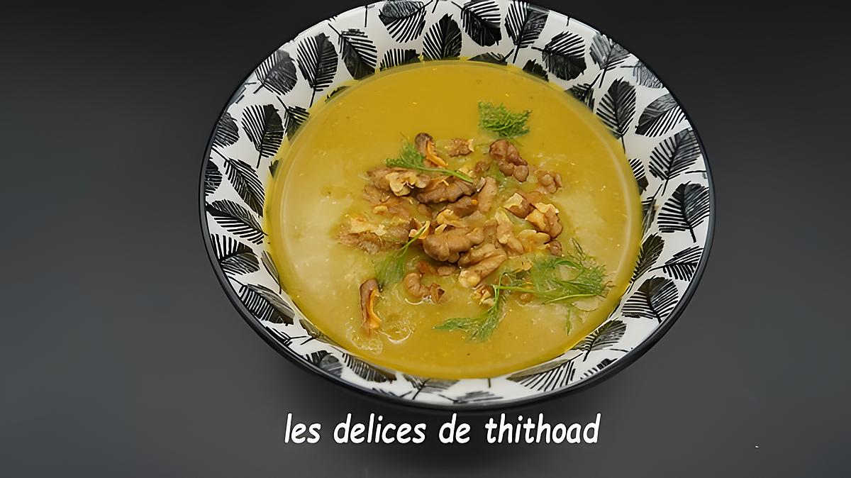 recette soupe de poireaux, fenouil, pomme, noix et curcuma