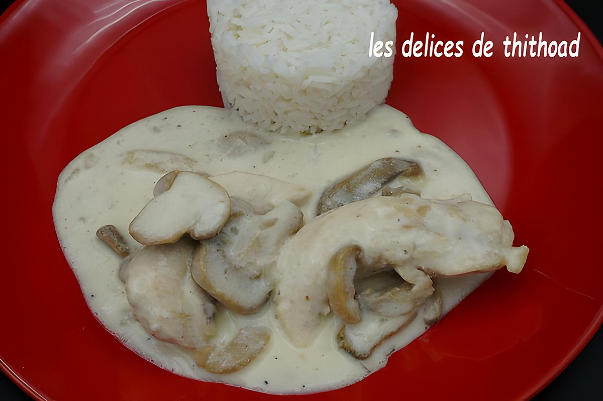 recette aiguillettes de poulet aux champignons et sauce yaourt citron