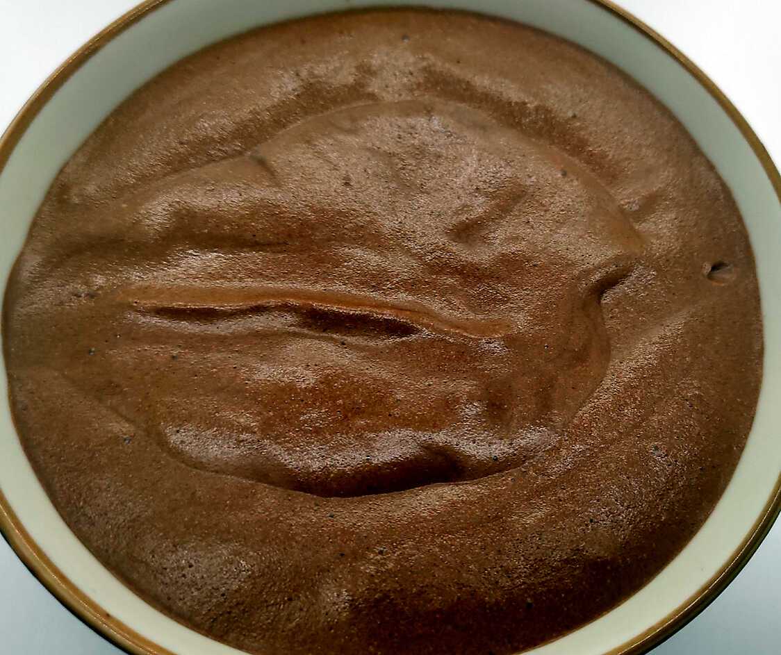 Recette de Mousse au chocolat simple par Leslie-gâteauxsimples