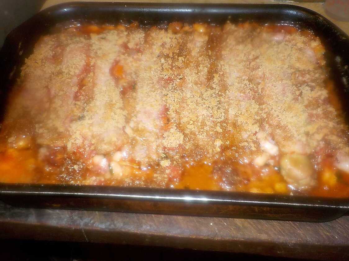 Gratin d haricots blancs,confit de canard,saucisse de toulouse,lard